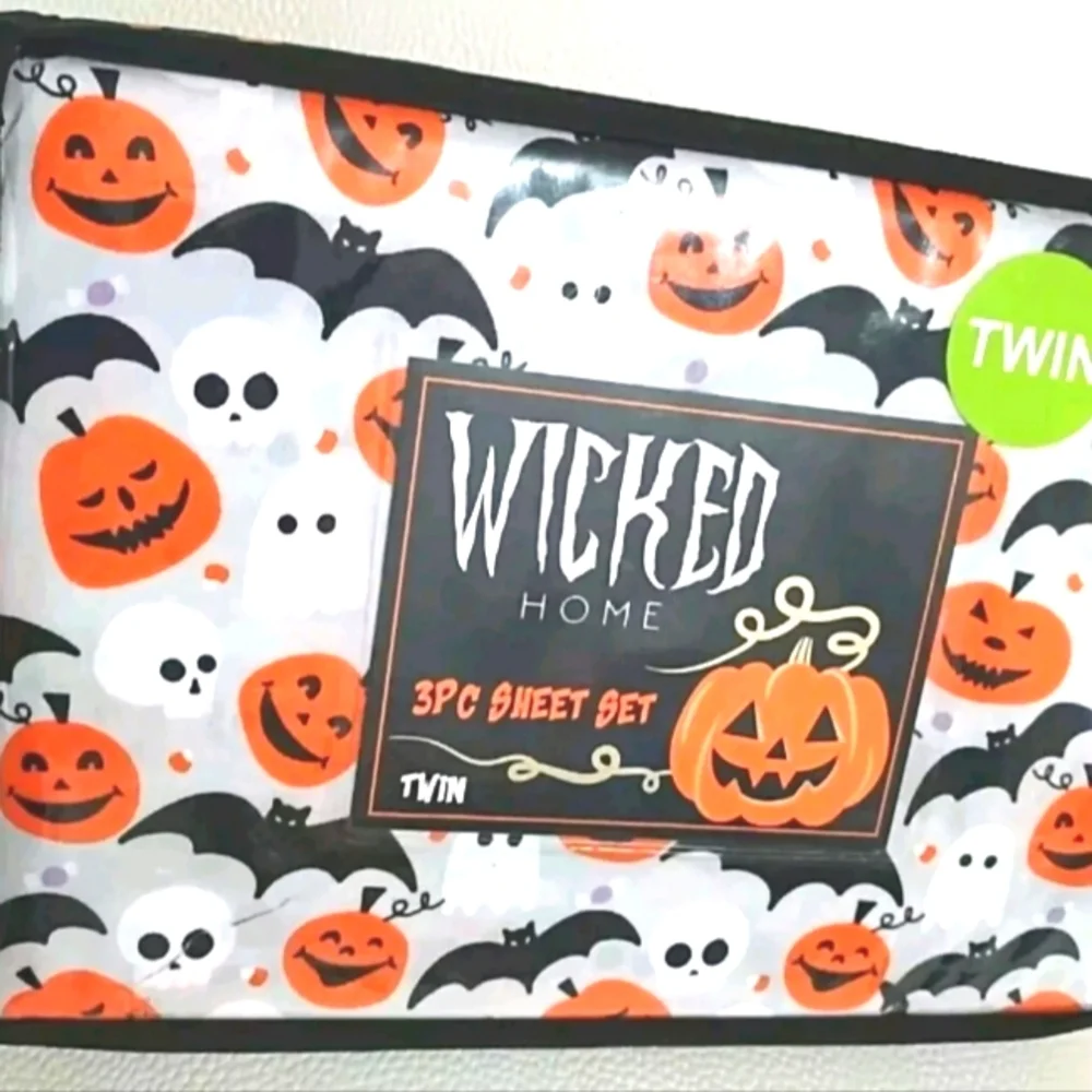 Wicked Home Halloween Pumpkins Twin Set